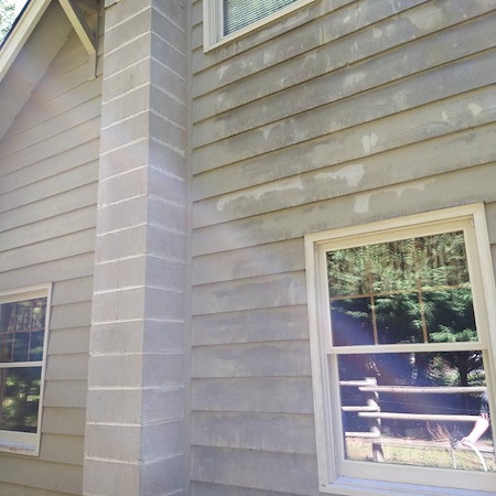 What are the signs your home needs professional house washing